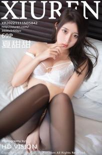 [XiuRen]高清写真图 2022.11.11 No.5842 夏甜甜 黑丝美腿封面